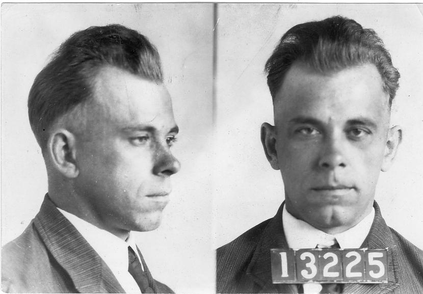 John Dillingers Viņš bija... Autors: krisihs Amerikāņu  gangsteri 1920 gados