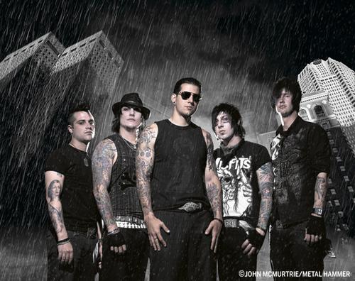 Avenged Sevenfold  USA Autors: gumijnieki alternatīvie vīrieši 2