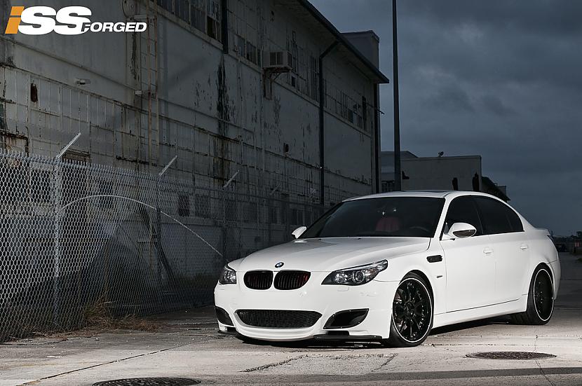 BMW M5 E60 Autors: CIs4Care Cars on sweet wheels