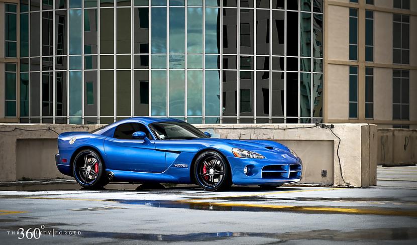 Dodge Viper SRT10 Autors: CIs4Care Cars on sweet wheels pt. deux