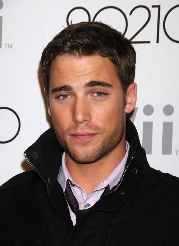 Dustin Milligandzimis 1985gadā... Autors: spūldzze Beverly Hills 90210