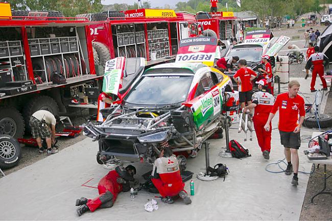 Mitsubishi Pajero Autors: Ekskluzīvais rally raid dakar .......