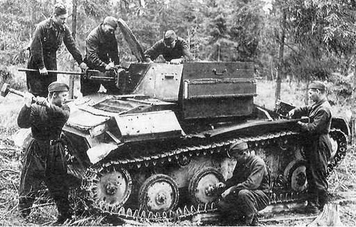  Autors: Fosilija T-60 PSRS vieglais tanks