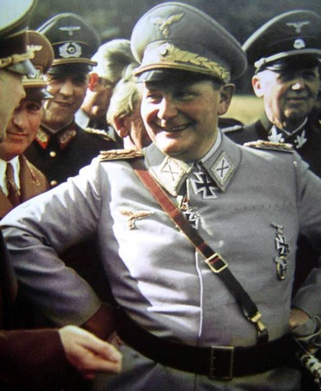 Hermanis Gērings reihsmaršals... Autors: Fosilija Hitlera sliktie puikas