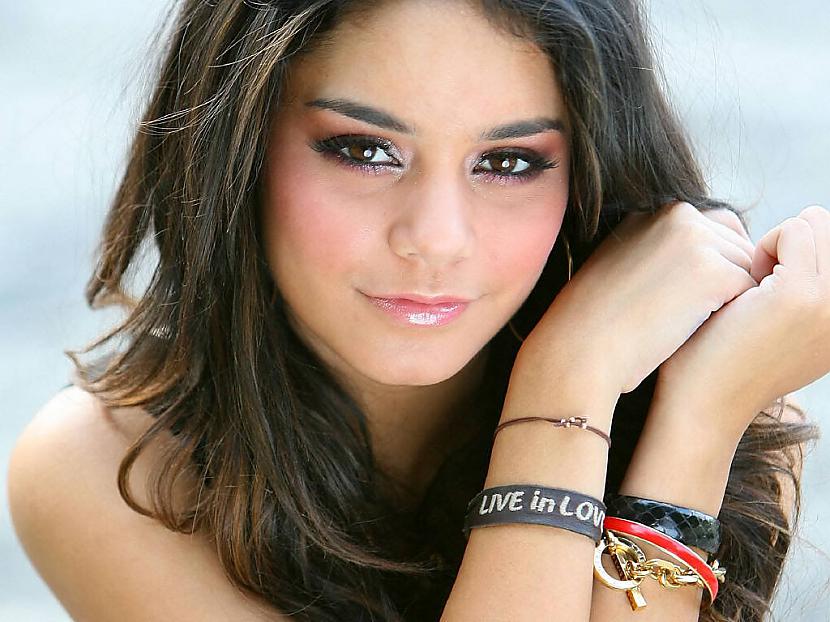  Autors: oceanmeitene Vanessa Hudgens