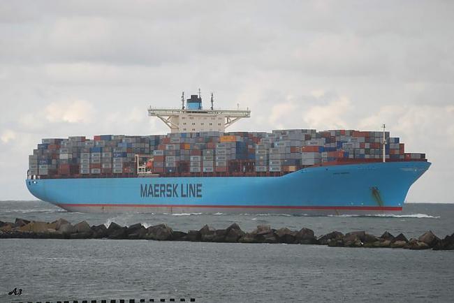 EMMA MAERSK  Lielākais kravas... Autors: The King Iespaidīgi kuģi.