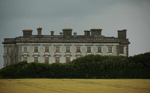 Rūnā ka meitene pēc šī... Autors: gingerfish Loftus hall.