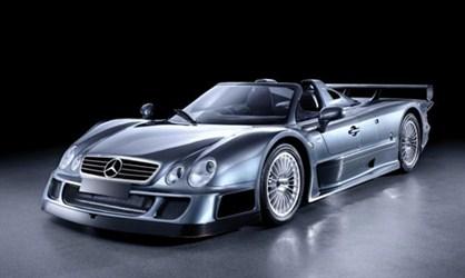 Mercedes CLK GTRŠai mašīnai ir... Autors: frankbullitt Rijīgie V12!!!