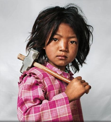 Septiņgadīgā Indira Katmandū... Autors: Dash Džeimsa Morisona grāmata "Kur bērni guļ"