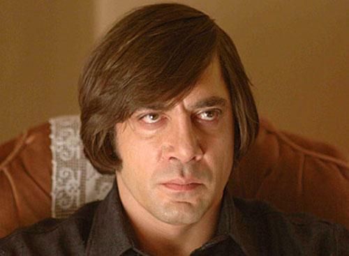 Anton Chigurh  No Country For... Autors: diegabiksis Atmiņā paliekošie psihopāti filmās