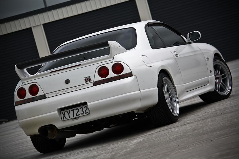  Autors: Partyjerk Nissan Skyline