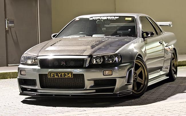  Autors: Partyjerk Nissan Skyline