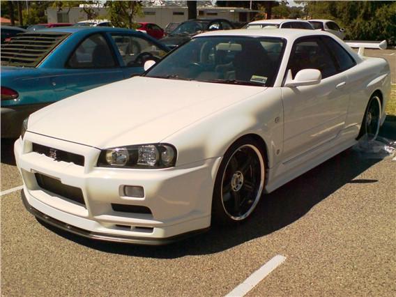  Autors: Partyjerk Nissan Skyline