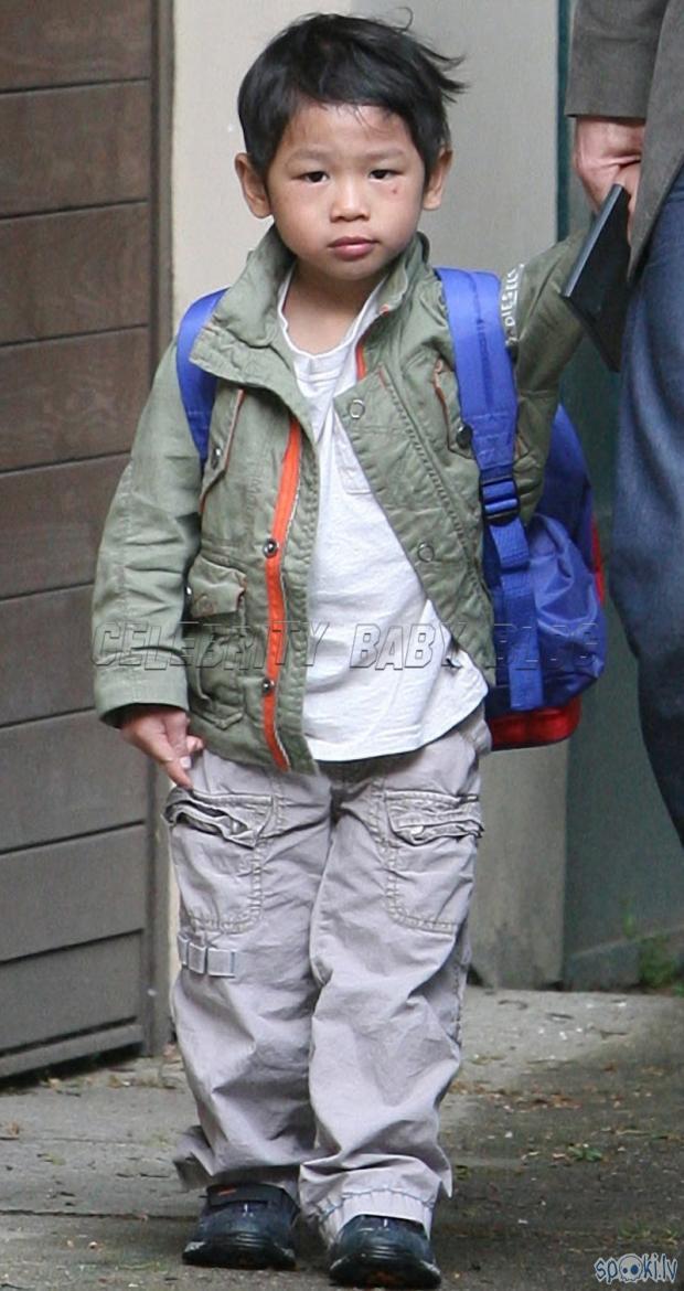 Jolie-Pitt XXL...gimene