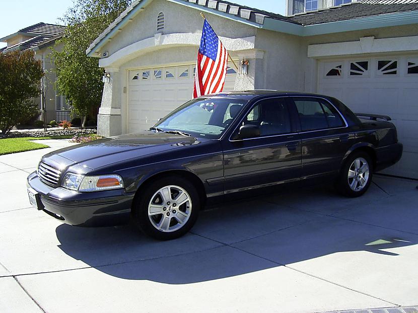  Autors: GET MONEY Ford Crown Victoria