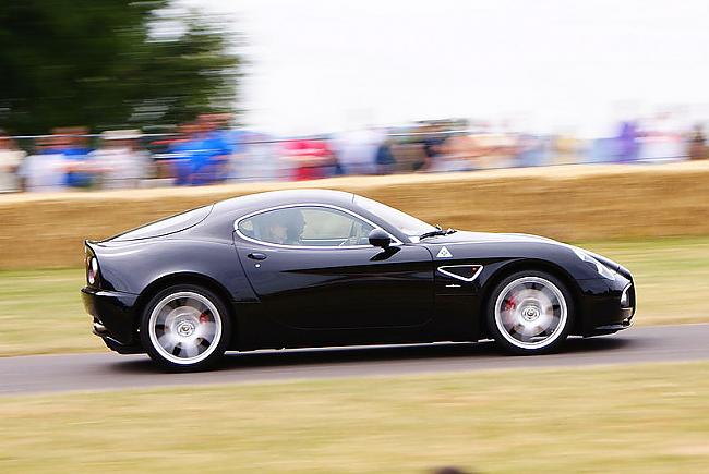 Auto pirmoreiz plāšākai... Autors: Jsssii Alfa Romeo 8C Competizione