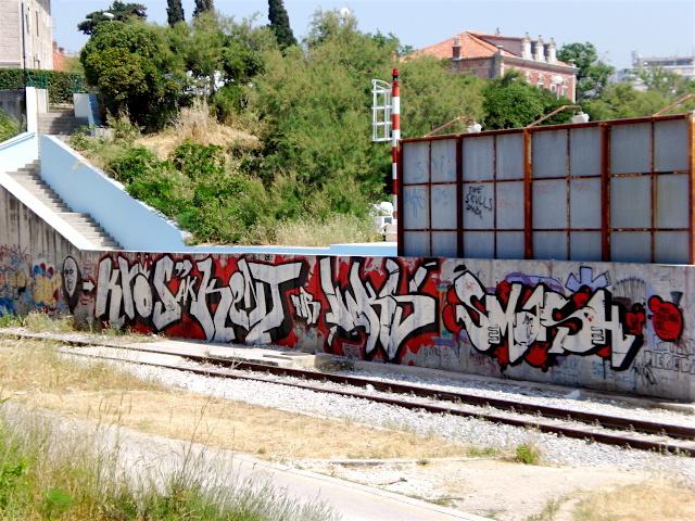  Autors: Fosilija KlarkKent graffiti art