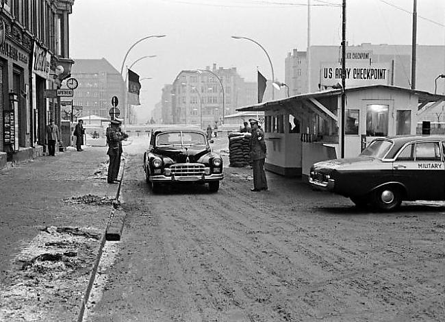  Autors: citromonss Berlīnes mūris