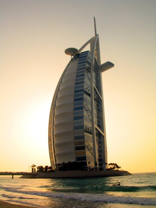 Burj alArab viesnīcā Dubaijā... Autors: Fatface Bagātākā pilsēta pasaulē