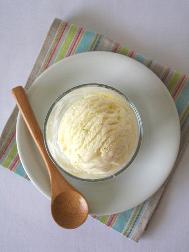 Ņamma Autors: Sabana Citrona saldējuma recepte