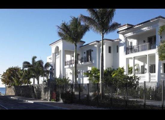 Atkal mājs priekšpuse Autors: NOKAR LeBron James $9m vērtā pludmales māja