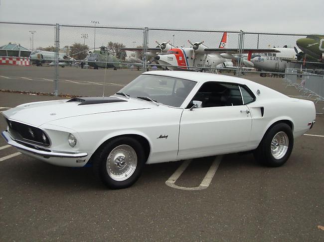 1969 Ford Mustang    20 000   Autors: customshop dārgākā akustiskā ģitāra pasaulē?