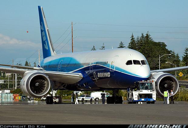  Autors: Pupsik Boeing 787 Dreamliner