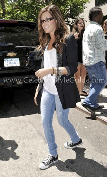 3 Ashley Tisdale Autors: CrazyMaineCoonLover Celebrity style