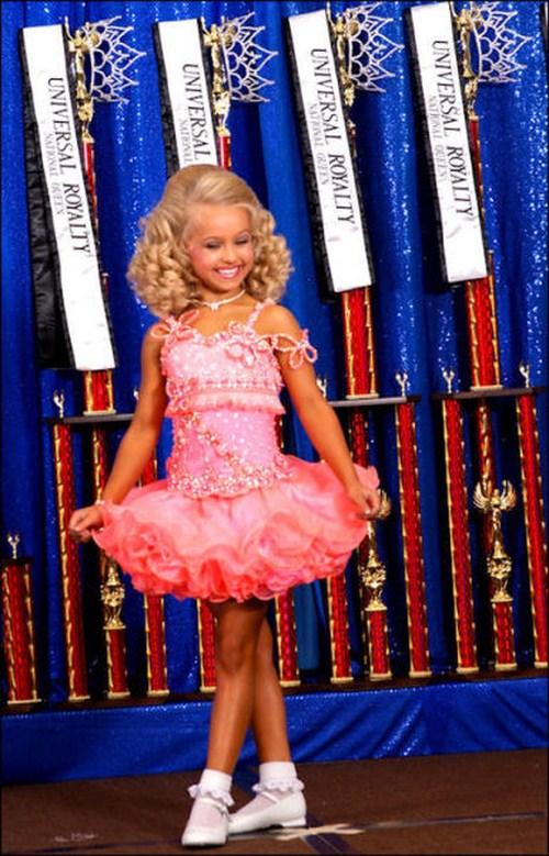  Autors: Bussja Toddlers & Tiaras.