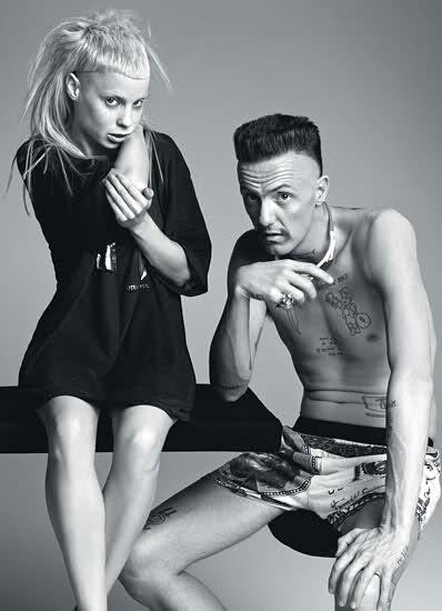  Autors: yolandi vier DIE ANTWOORD>bildes>video>gifi