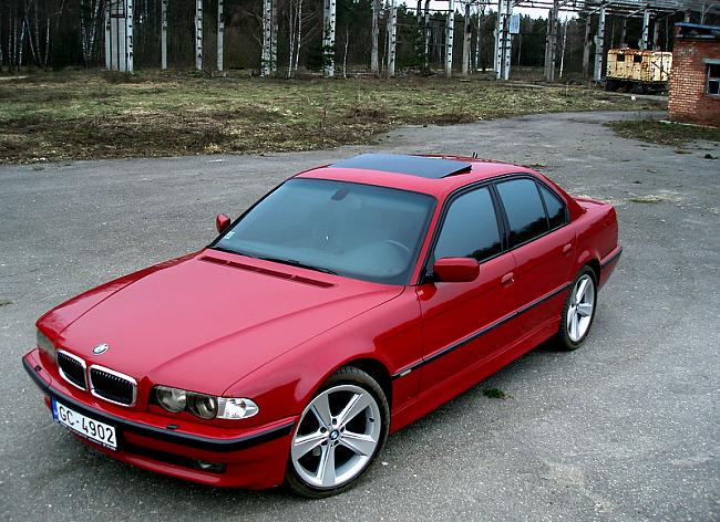 Imola Red E38 Autors: Nuro Interesanti BMW no Latvijas