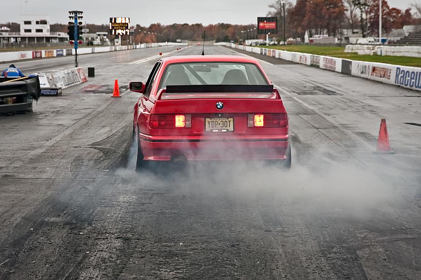  Autors: Nuro BMW E30 M3