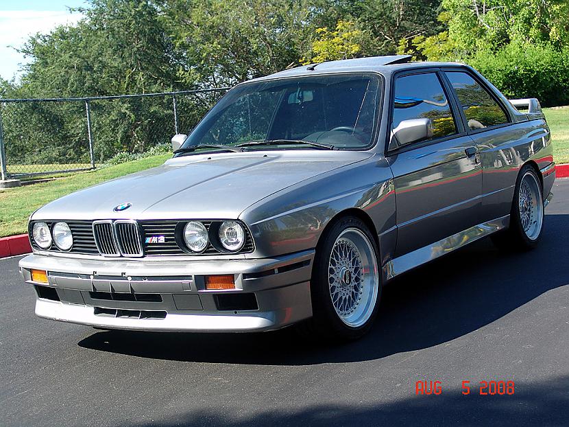  Autors: Nuro BMW E30 M3