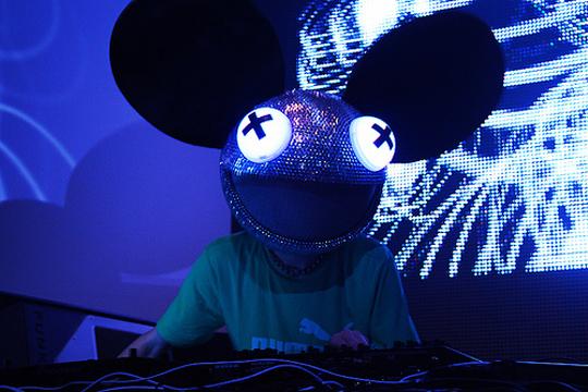 2010 gada martā Deadmau5 tika... Autors: Guncixs Deadmau5