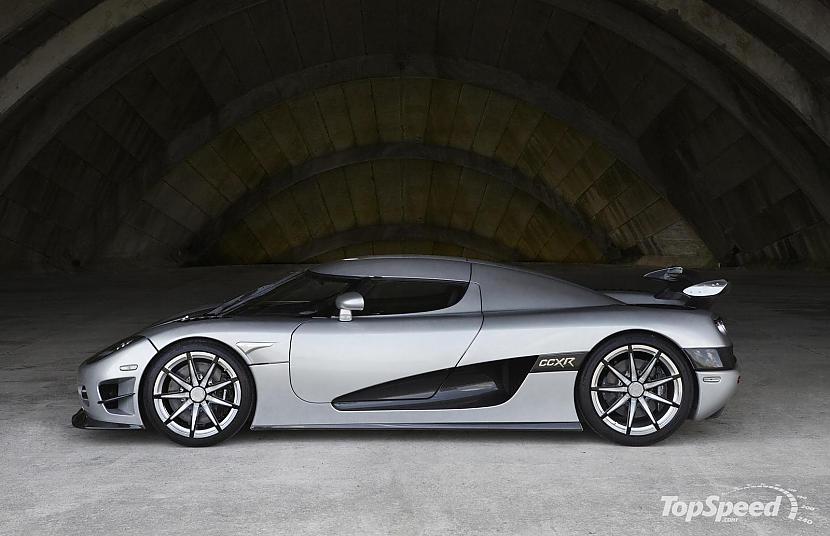 Ar ko šis Koenigsegg izceļās... Autors: apgazenis Koenigsegg Trevita/Agera