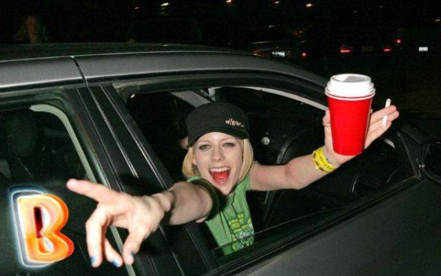 Avril Lavigne Autors: Fosilija Dzērušas slavenības