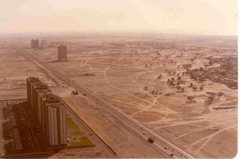 Dubaju 1990 gadā Sāka būvēt... Autors: MONTANNA Dubajas attīstība