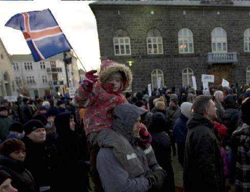 5 Īslande uz bankrota robežas... Autors: nauruha Gada nozīmīgākie notikumi pasaulē TOP 10