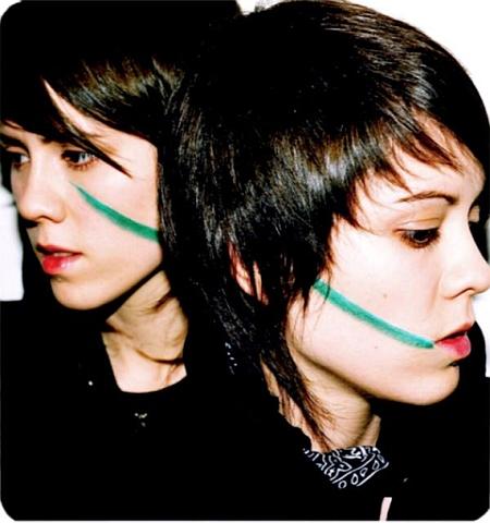 Tegan and Sara Skaista mūzika... Autors: arctic monkey Labākās indie/alternative grupas manā skatījumā.