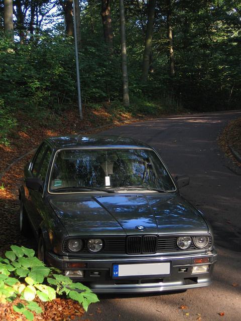  Autors: Kaneelis BMW e30