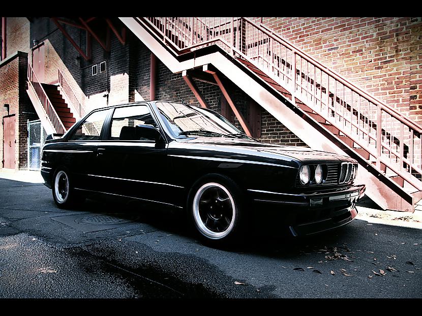  Autors: Kaneelis BMW e30