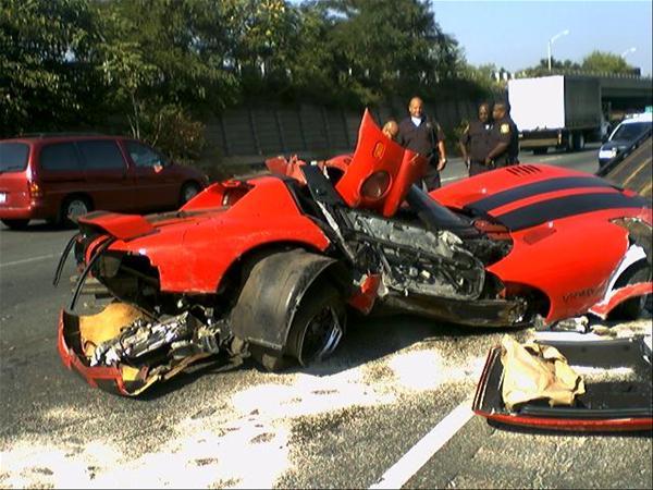 dodge viper Autors: ZARK Labāk būtu adevuši man