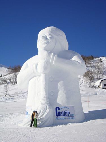 Pasaulē lielākais sniegavīrs... Autors: arenas000 Neticami, bet fakts. 3
