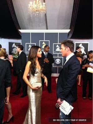  Autors: CrazyMaineCoonLover The 53rd Annual GRAMMY Awards-Selena Gomez