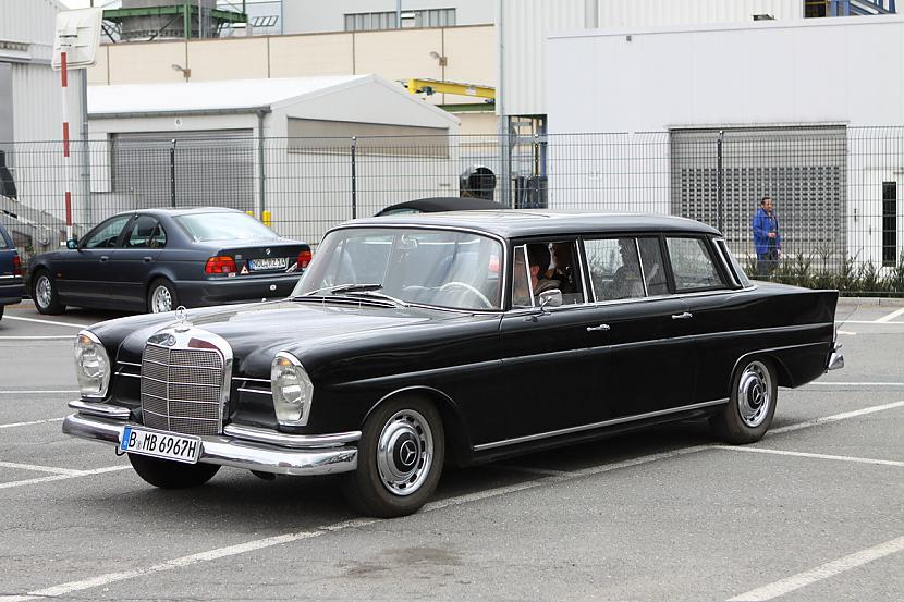  Autors: Realist Mercedes-Benz W111