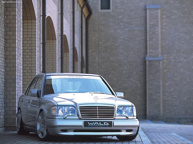  Autors: Realist Mercedes-Benz W124