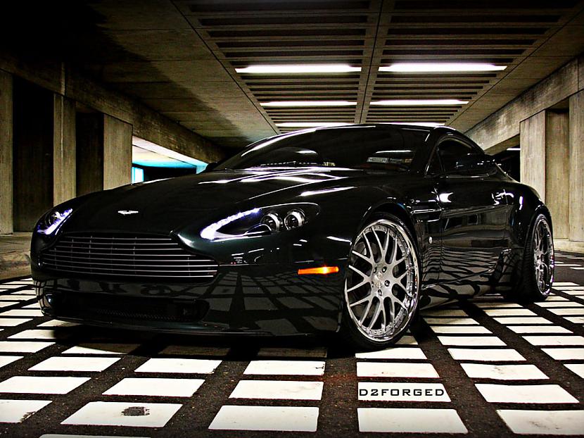  Autors: Dark Evil Knight Aston Martin