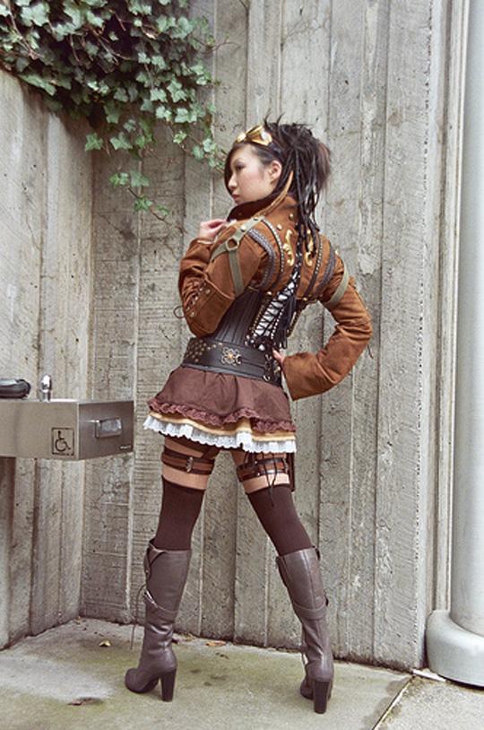  Autors: Rorets 20 Hot Steampunk Babes