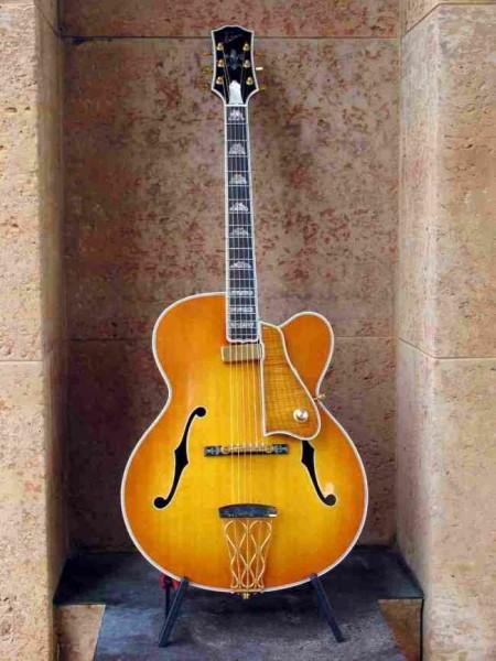 The Gibson Citation was a... Autors: pcrs Worlds most expensive guitars
