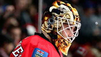 11 Curtis McElhinney Autors: Pacantruška 50 skaistākas vārtsargu ķiveres NHL vēsturē